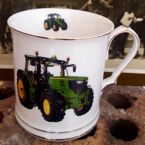 Large Tractor Tankard (Custom) Large Tractor Tankard (Custom)