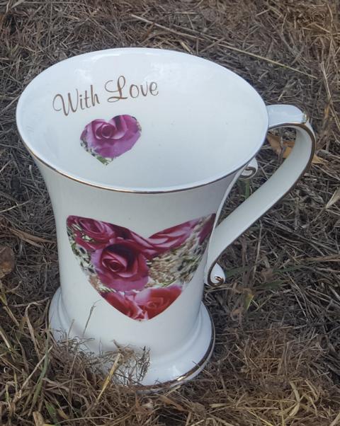 Love Tall Beaker Candy Bloom (Custom) Love Tall Beaker Candy Bloom (Custom)