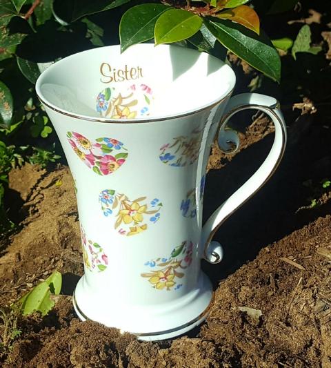 Sister Tall Beaker Florence (Custom) Sister Tall Beaker Florence (Custom)