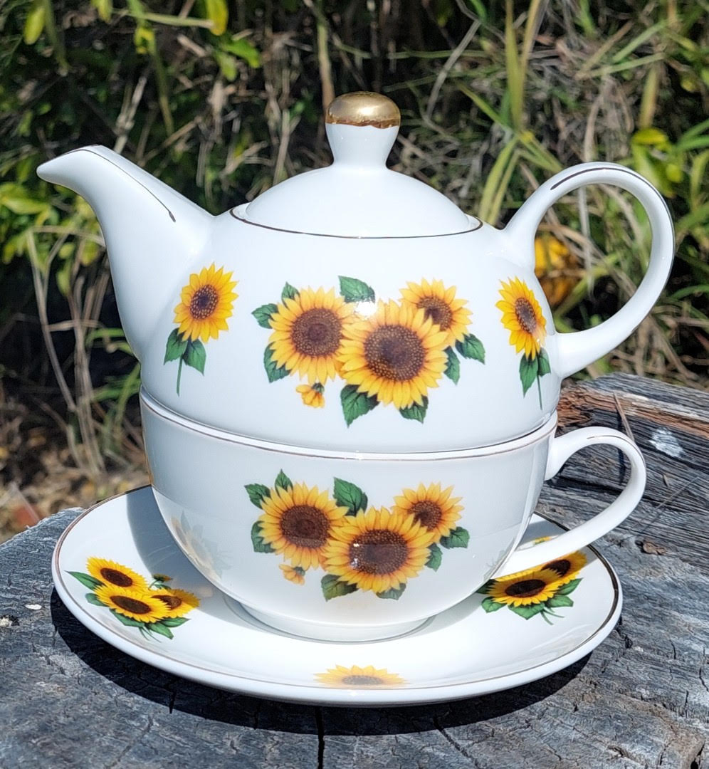 Sunflower Tea for one (Custom) Sunflower Tea for one (Custom)