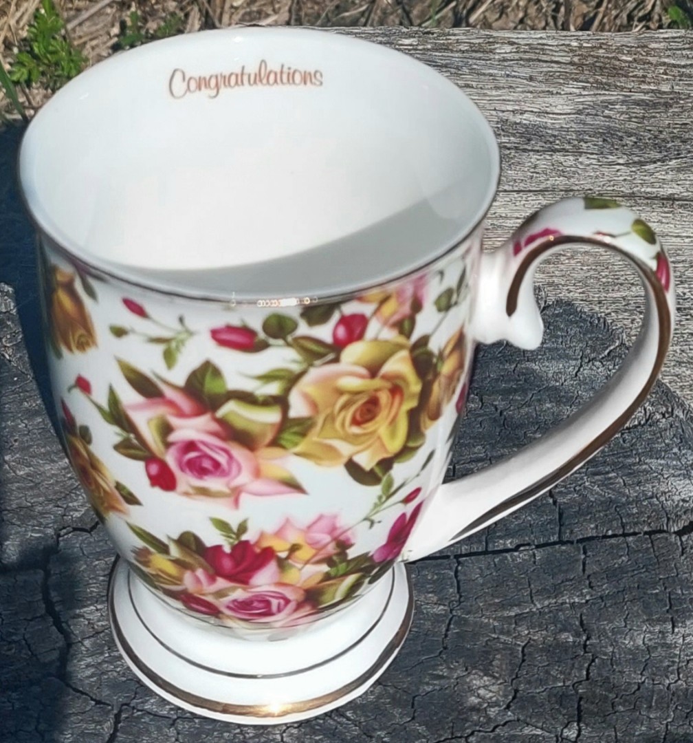 Congratulations Beaker w lid Vintage Rose (Custom) Congratulations Beaker w lid Vintage Rose (Custom)
