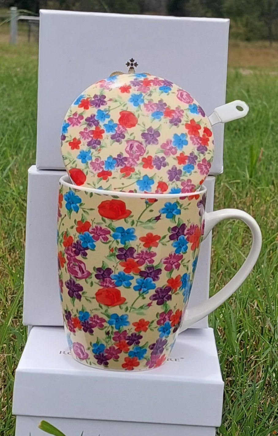 Cream Flower Garden Infused Beaker Cream Flower Garden Infused Beaker