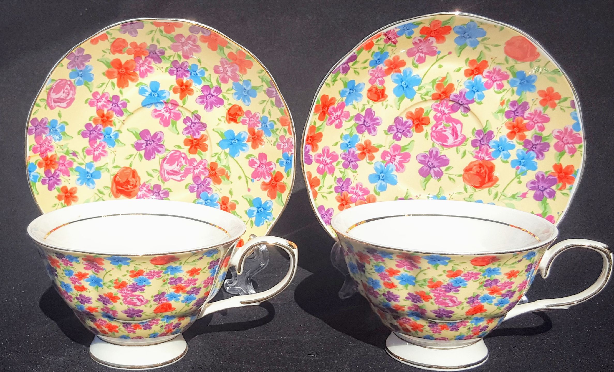 Cream Flower Garden 2 cup & saucer set Cream Flower Garden 2 cup & saucer set