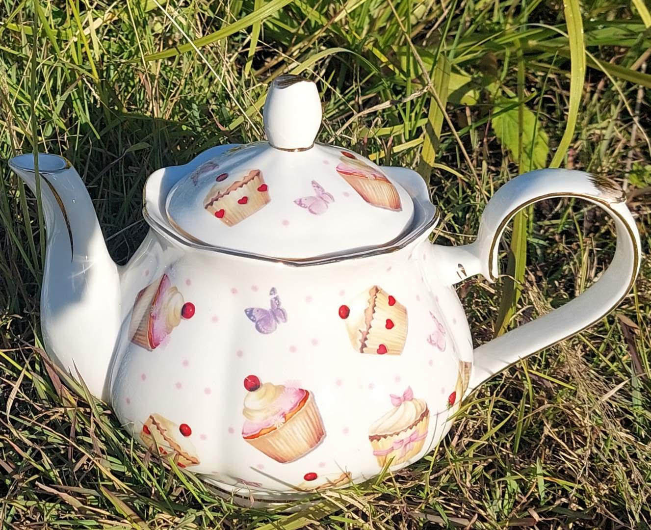 Cupcakes Teapot (Custom) Cupcakes Teapot (Custom)
