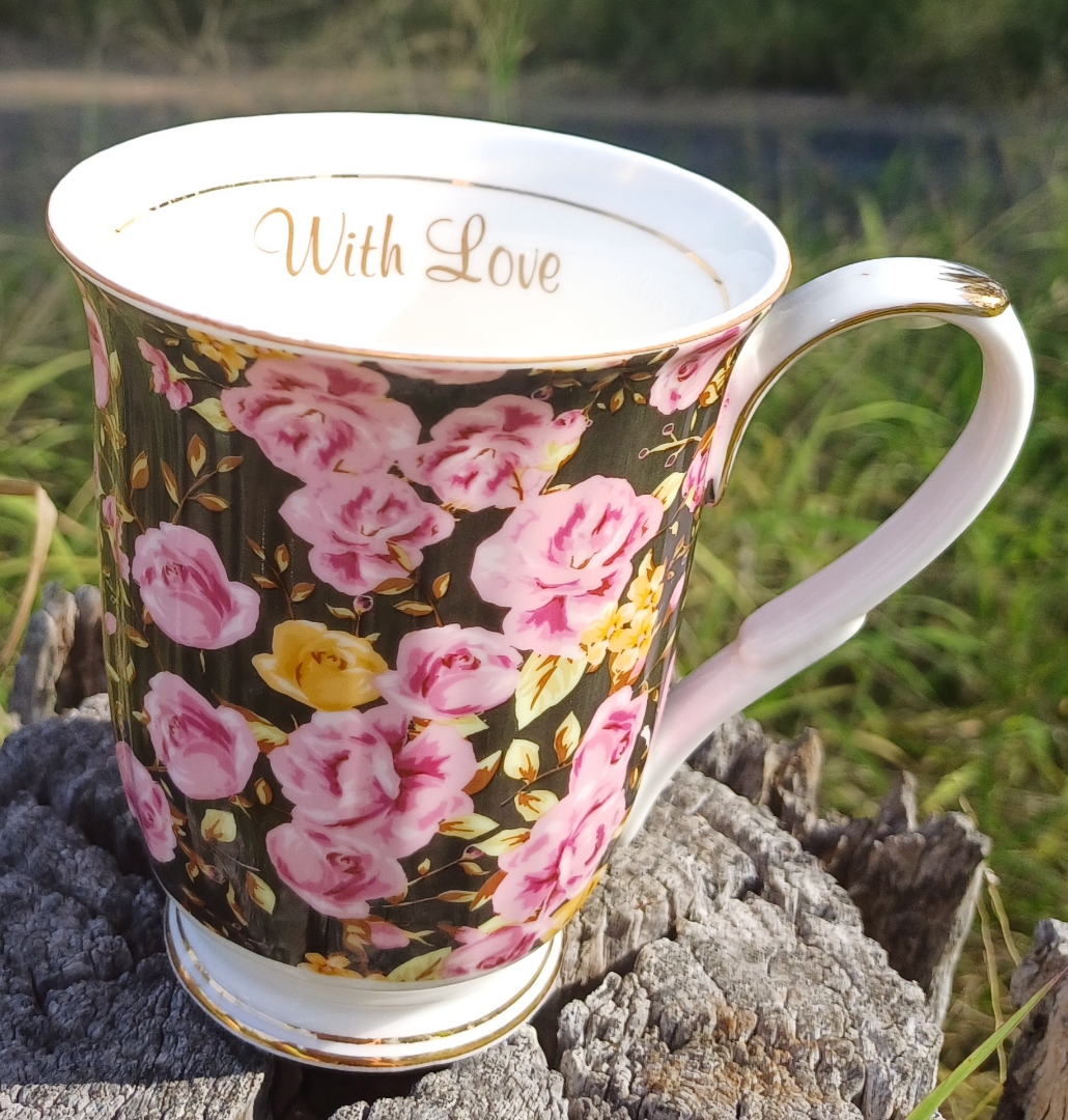 Midnight Rose With Love Chintz Beaker (Custom) Midnight Rose With Love Chintz Beaker (Custom)