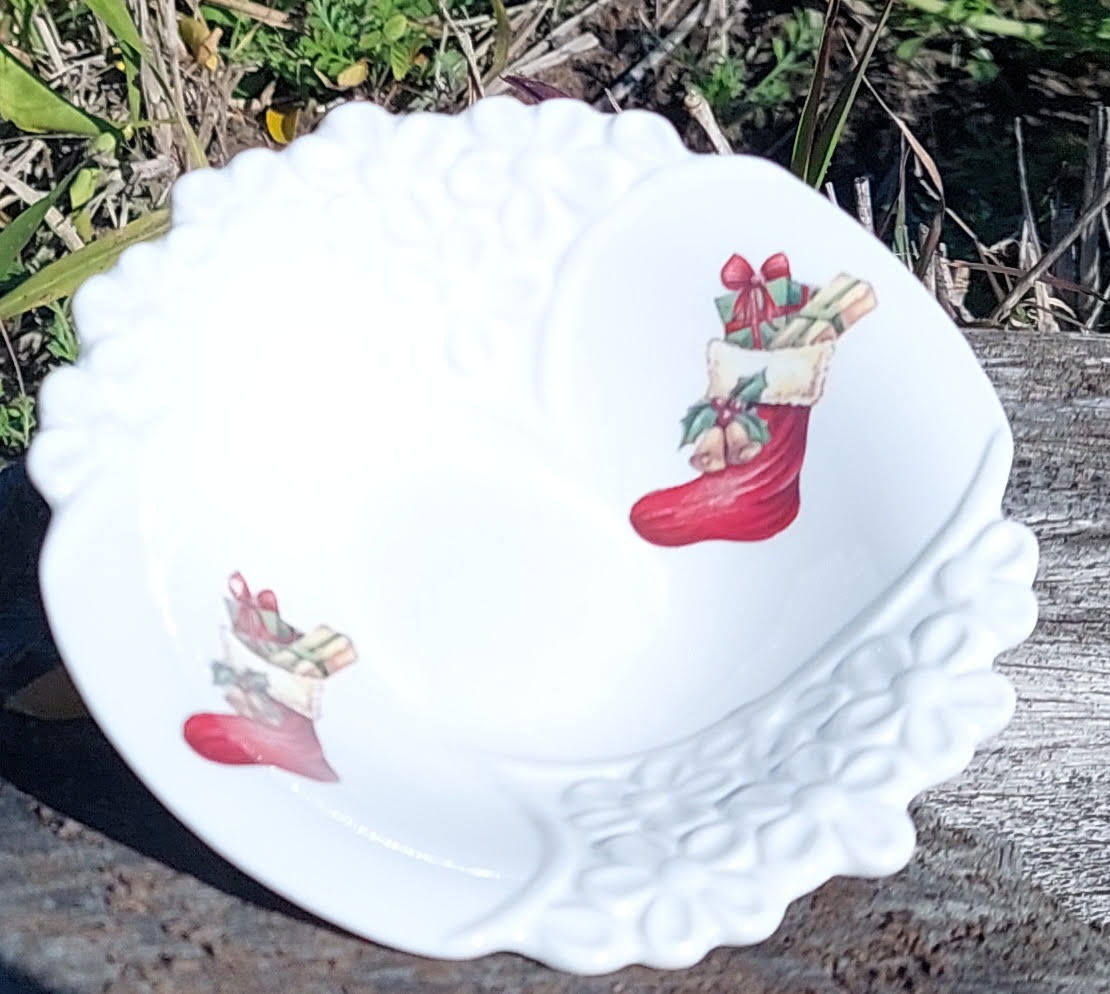 Red Stocking Bowl Blank (Custom) Red Stocking Bowl Blank (Custom)