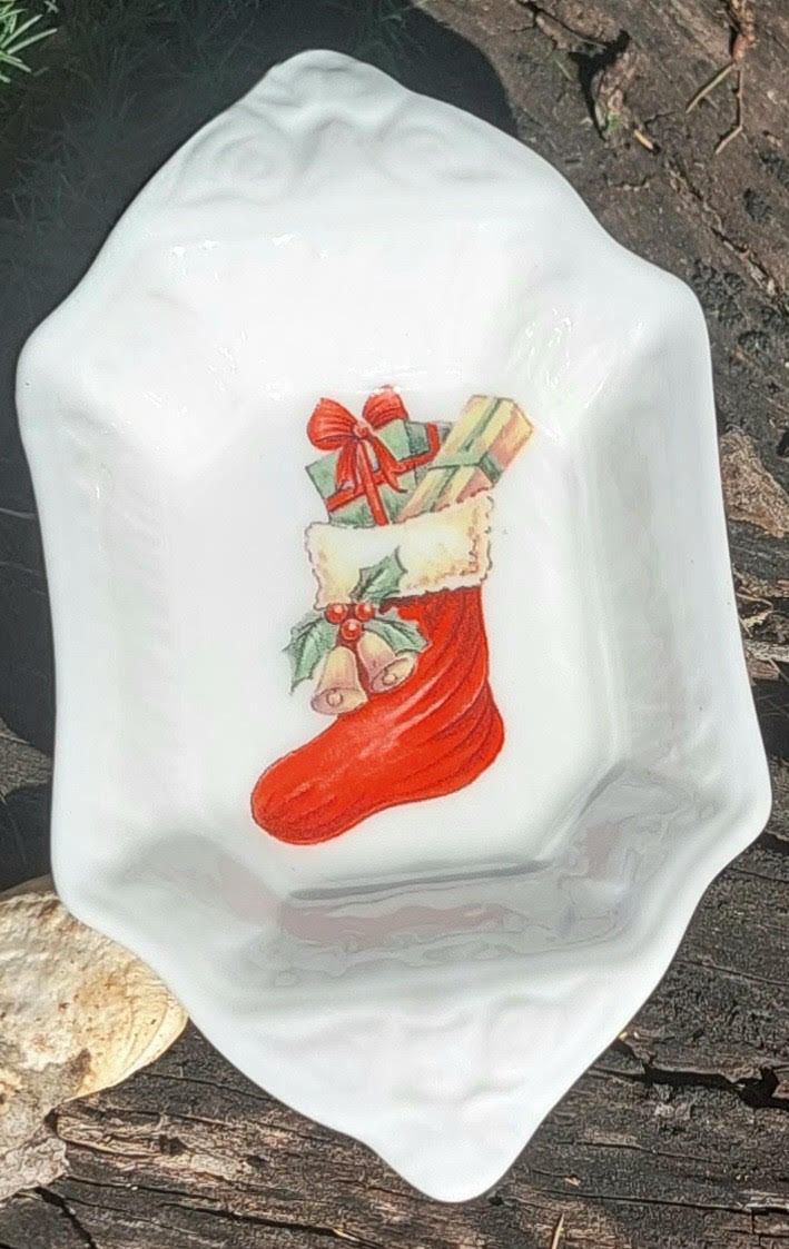 Red Stocking Tea Drip Tray (Custom) Red Stocking Tea Drip Tray (Custom)