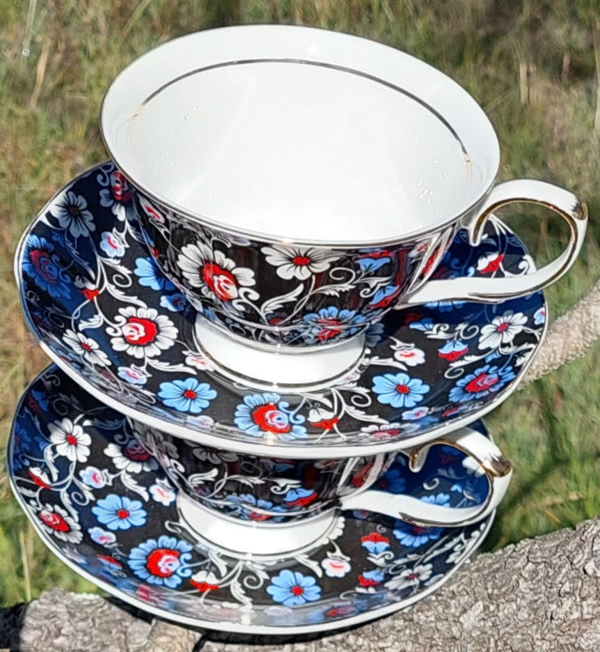 Royal Blue Sprays 2 cup & saucer set Royal Blue Sprays 2 cup & saucer set