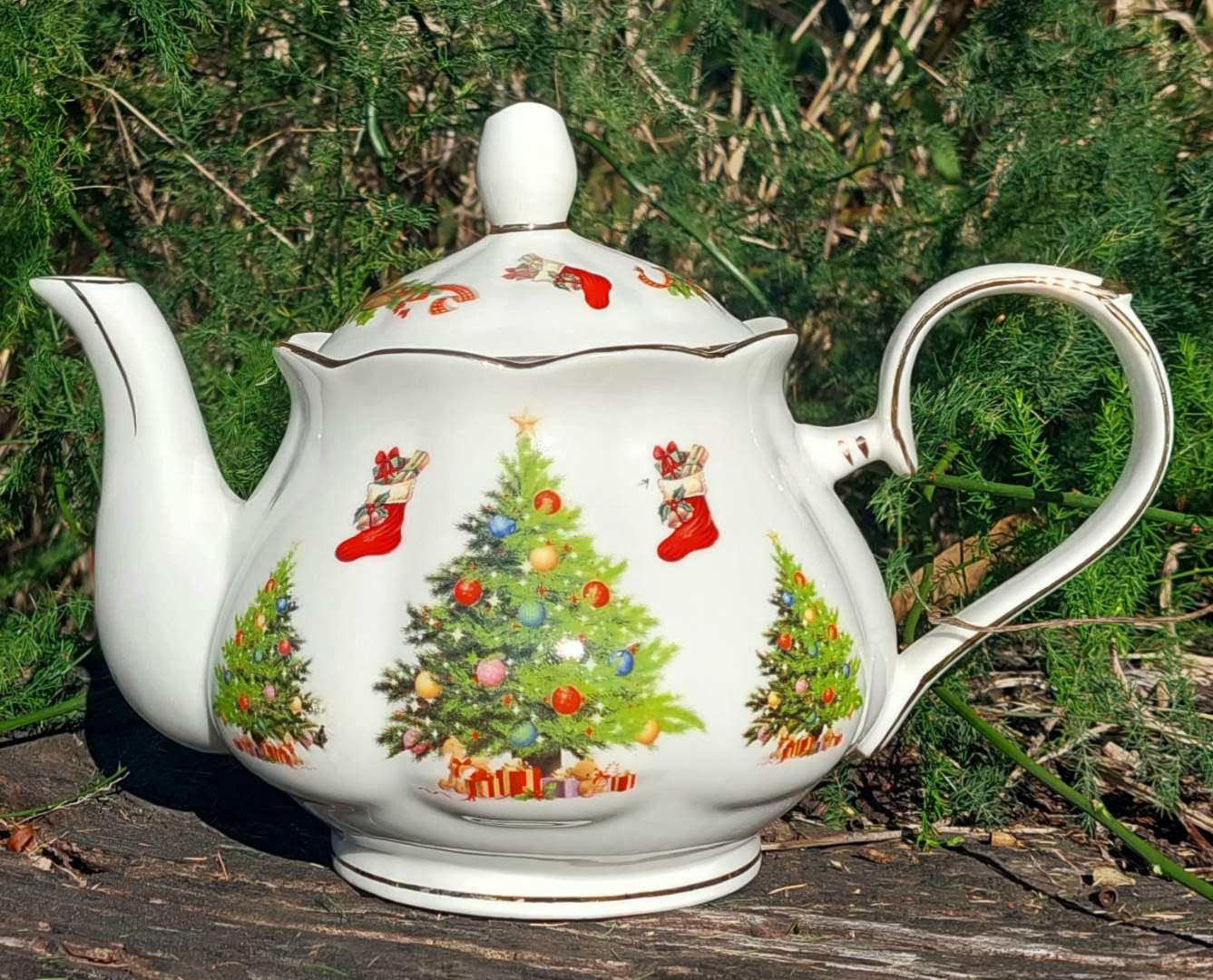 Christmas Tree Teapot (Custom) Christmas Tree Teapot (Custom)